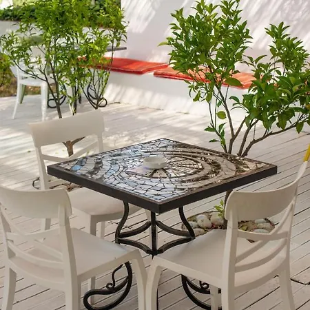 The Olive Terrace * Palase