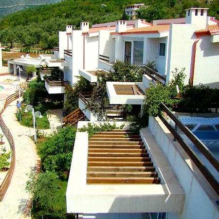 The Olive Terrace * Palase